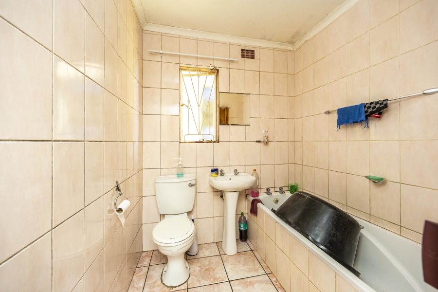 4 Bedroom Property for Sale in Mdantsane Nu 17 Eastern Cape